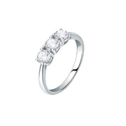 Woman D-Special Diamonds 18K Ring