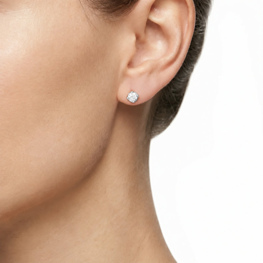 Woman Promessa Damore Diamonds 18K Earrings