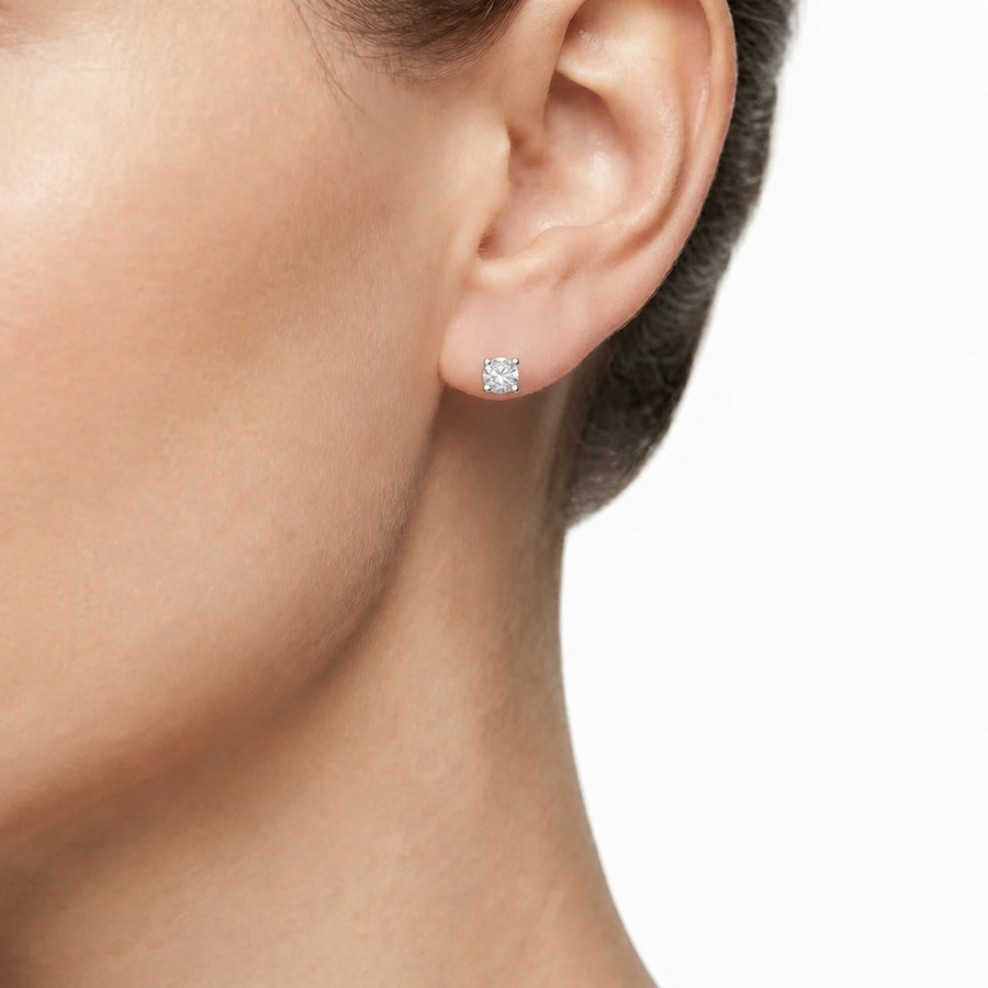 Woman Promessa Damore Diamonds 18K Earrings