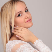 Woman Promessa Damore Engagement 18K Ring