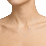 Woman Promessa Damore Diamonds 18K Necklace