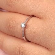 Woman Promessa Damore Engagement 18K Ring