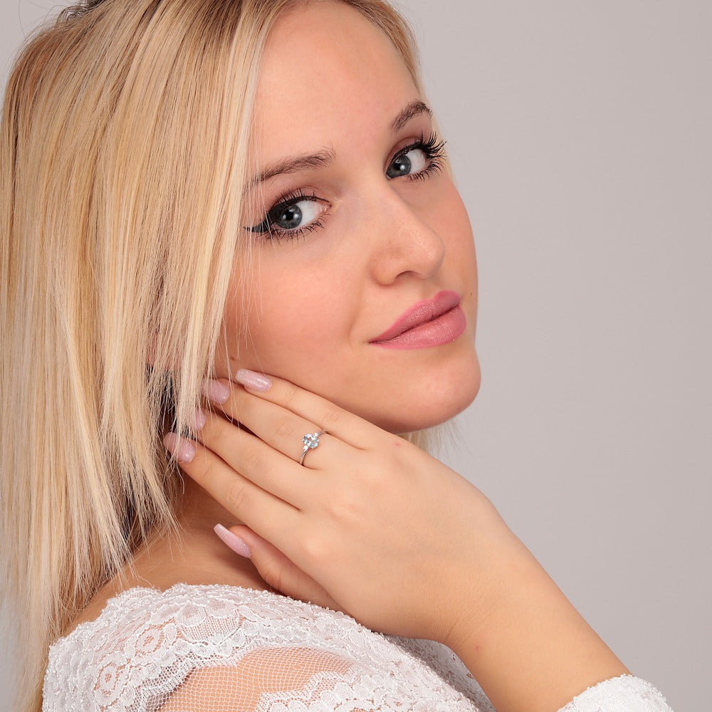 Woman Acquamarina Stones 18K Ring
