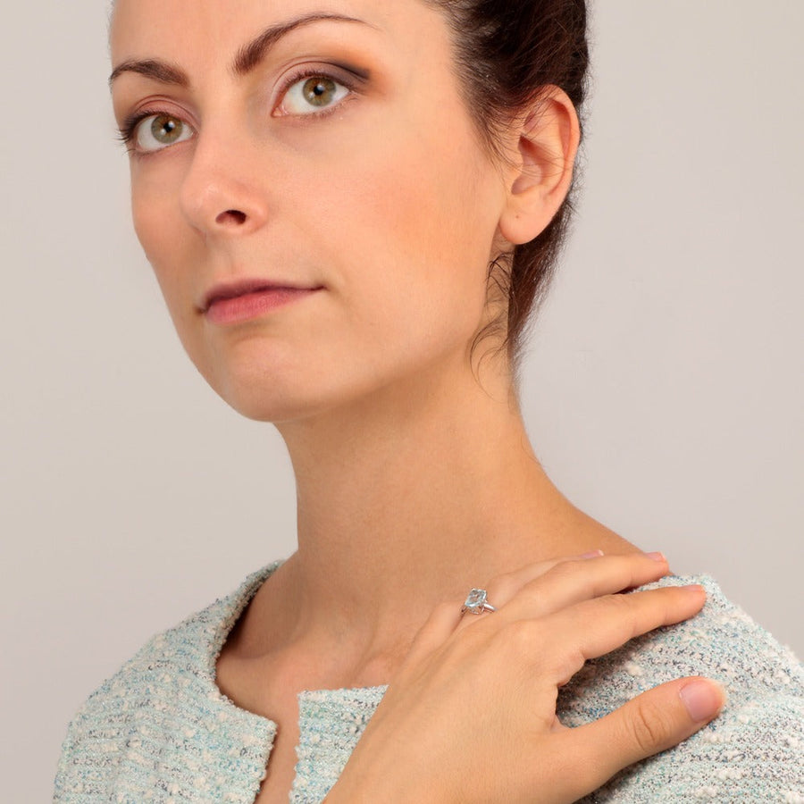 Woman Acquamarina Stones 18K Ring