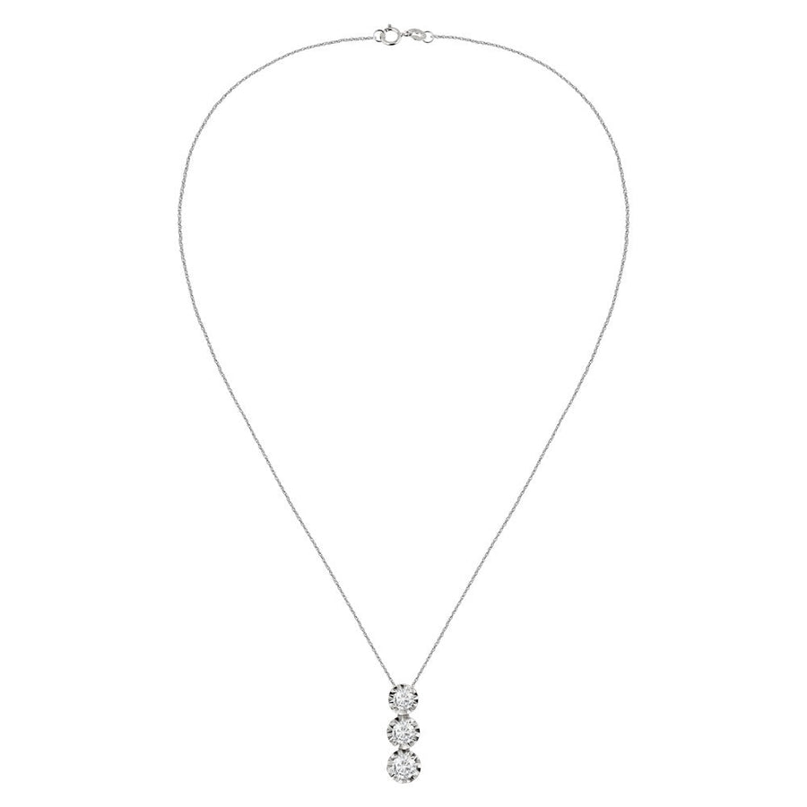Woman Lux Etoile Diamonds 18K Necklace