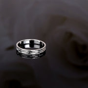 18K White Gold Fedi Ring