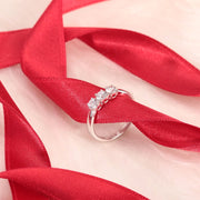 Woman Infinity Diamonds 18K Ring