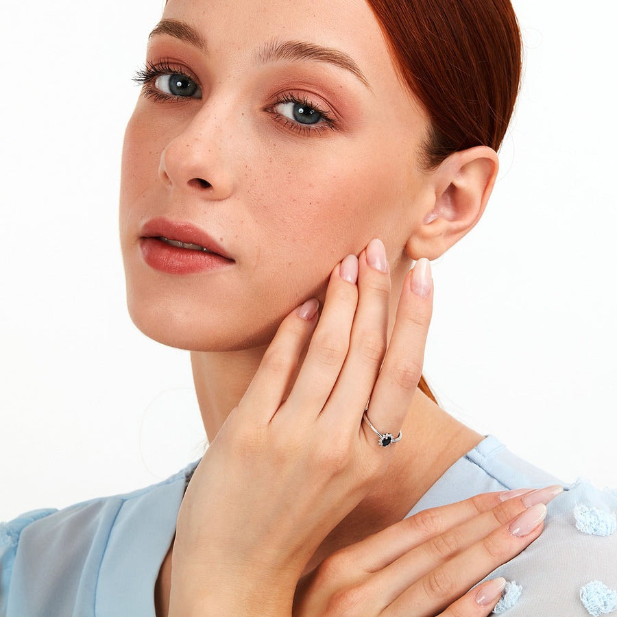 Woman Kate Stones 18K Ring
