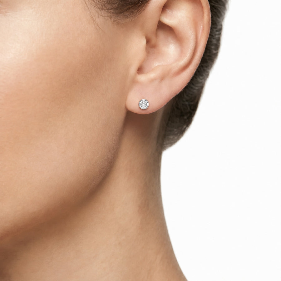 Woman Promessa Damore Diamonds 18K Earrings