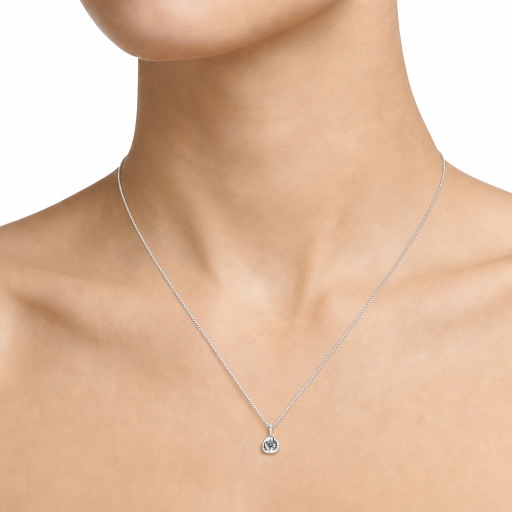Woman Goccia Diamonds 18K Necklace