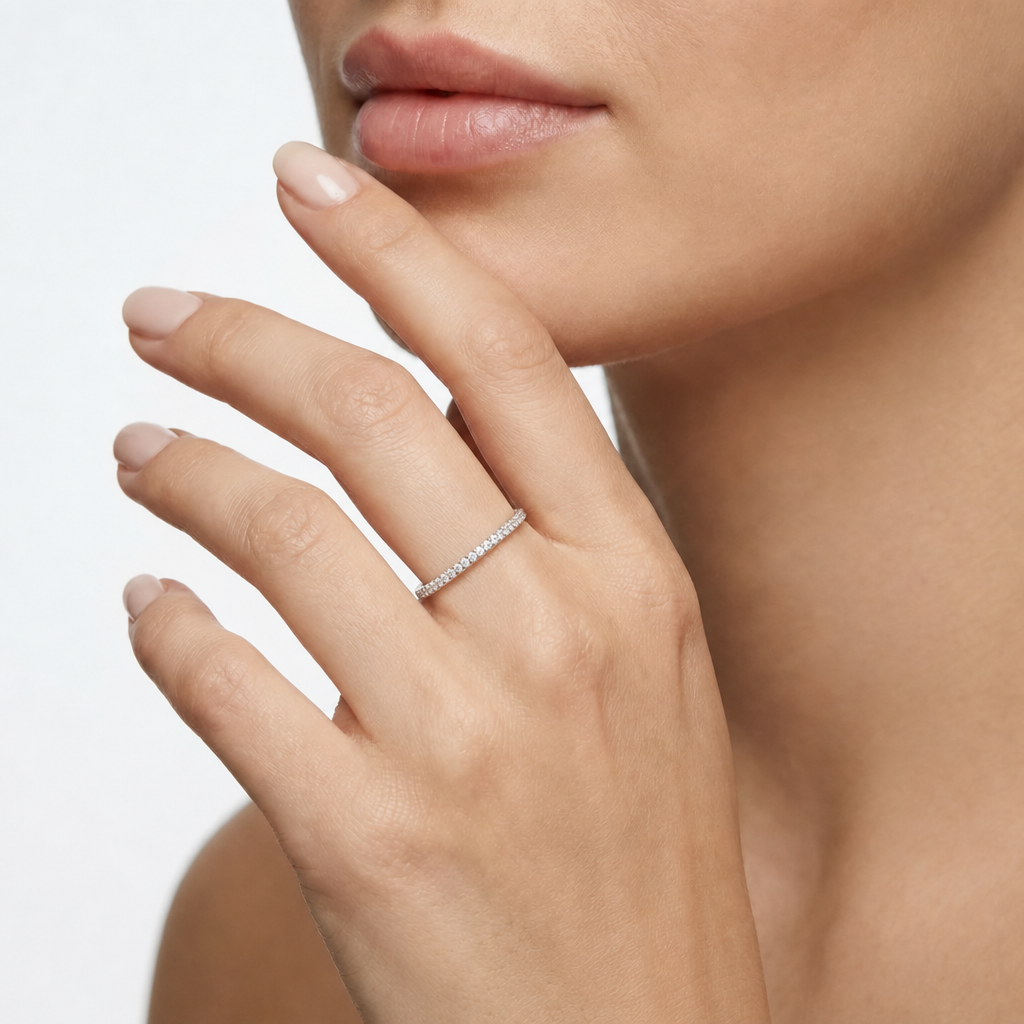 18K White Gold Infinity Ring – Diamond – view 4
