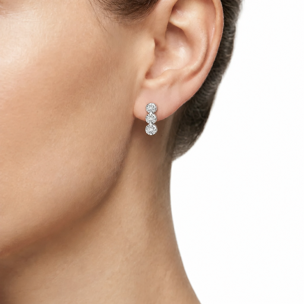 Woman Lux Etoile Diamonds 18K Earrings