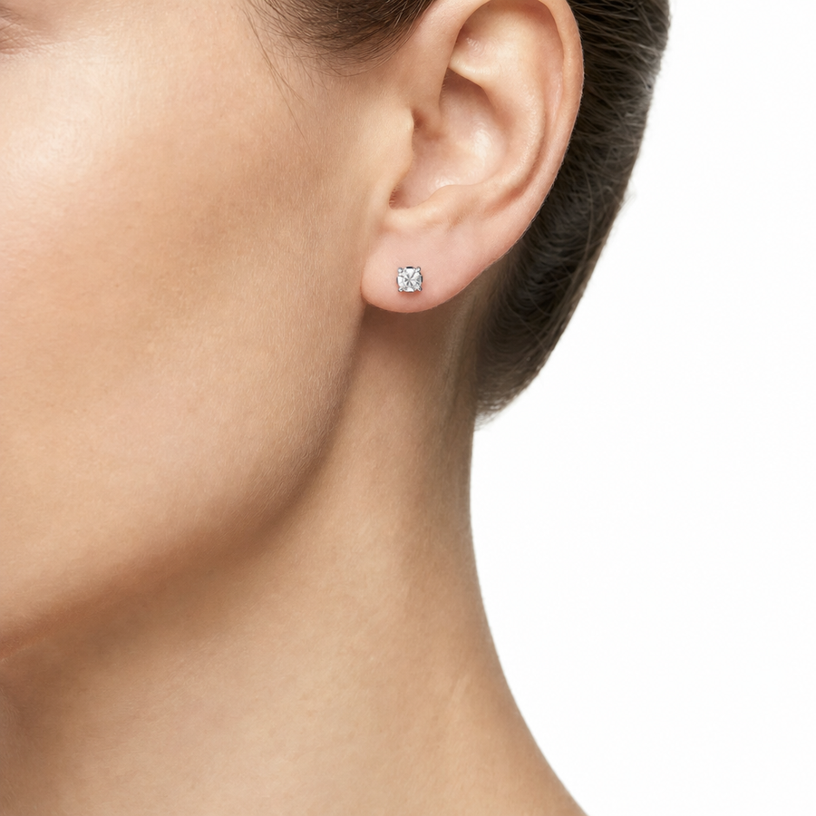 Woman Love Diamond Diamonds 18K Earrings