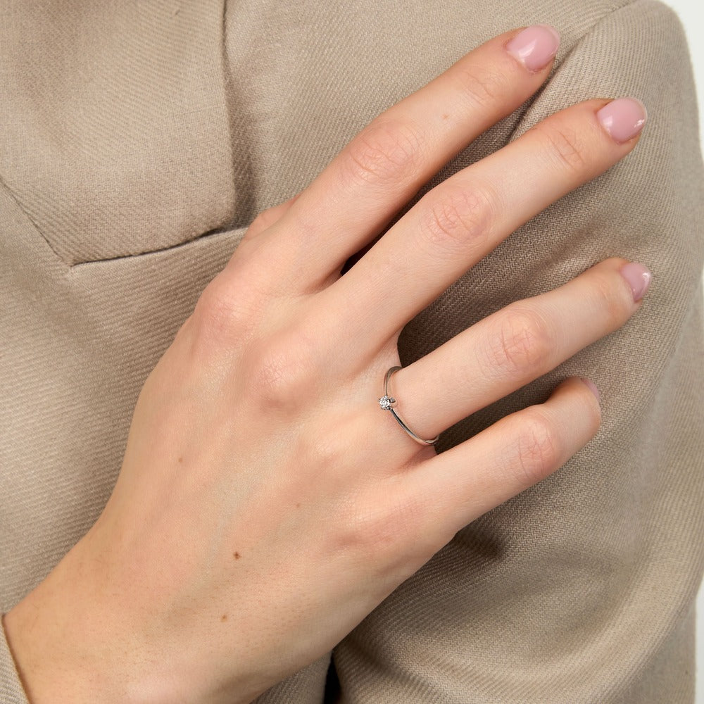 Woman Promessa Damore Engagement 9K Ring