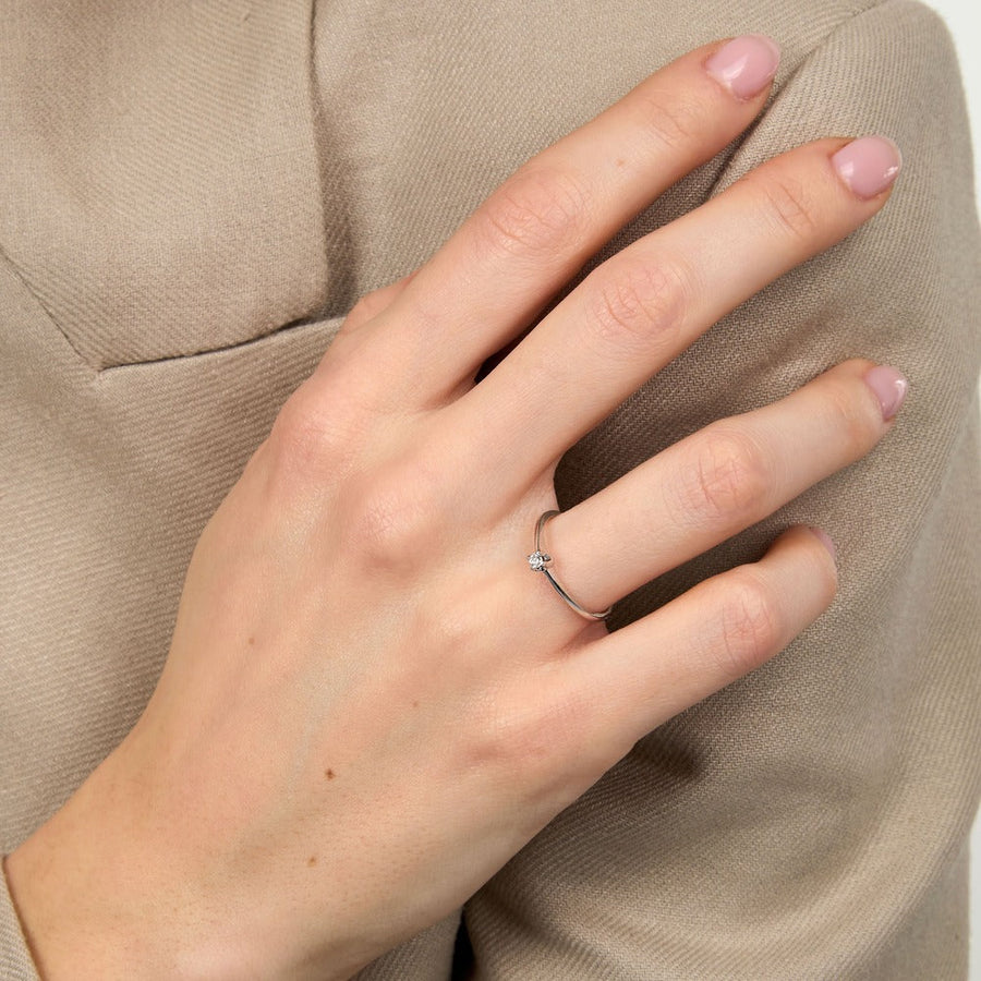 Woman Promessa Damore Engagement 9K Ring
