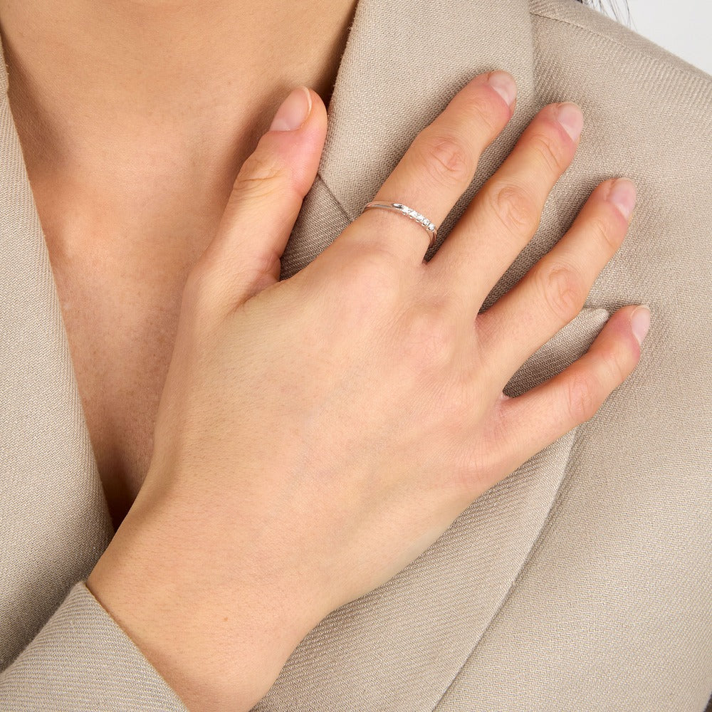 خاتم نسائي إنفينيتي ألماس ذهب عيار 9
