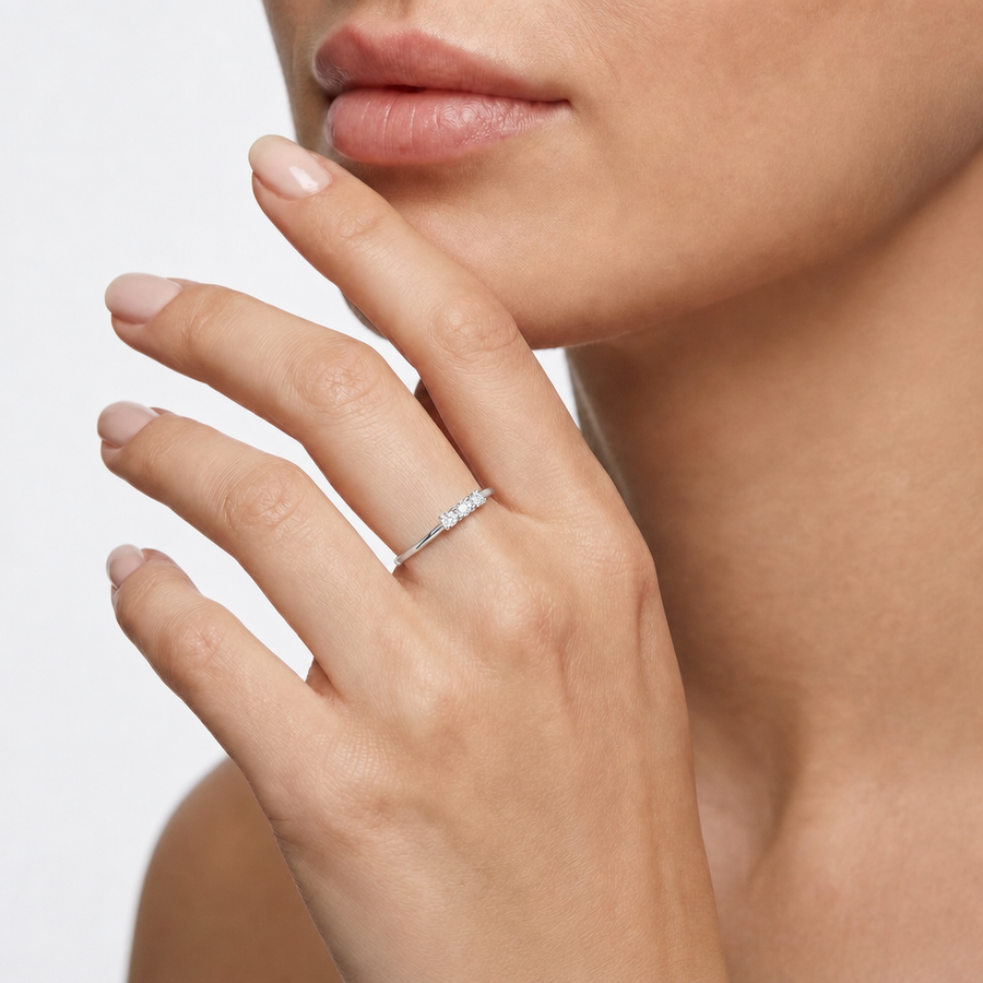 9K White Gold Infinity Ring – Diamond – view 4