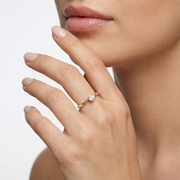 Woman Promessa Damore Engagement 18K Ring